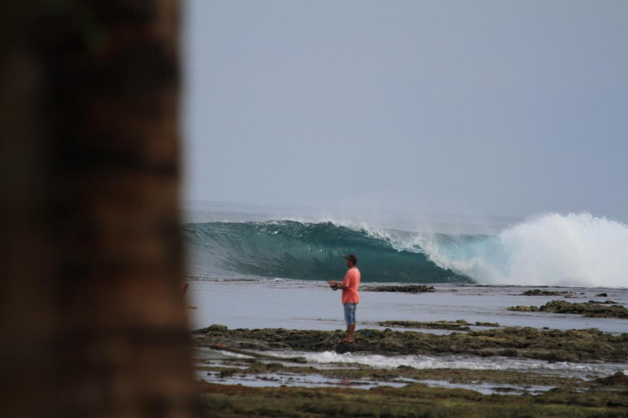מלון Hilibotodane Oseda Nias Surf House מראה חיצוני תמונה